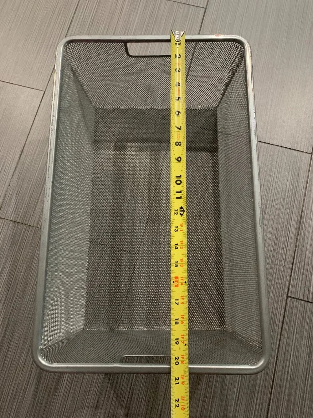 Elfa Platinum Silver Mesh Drawer Storage Basket Bin Organizer 1-Runner 20.75